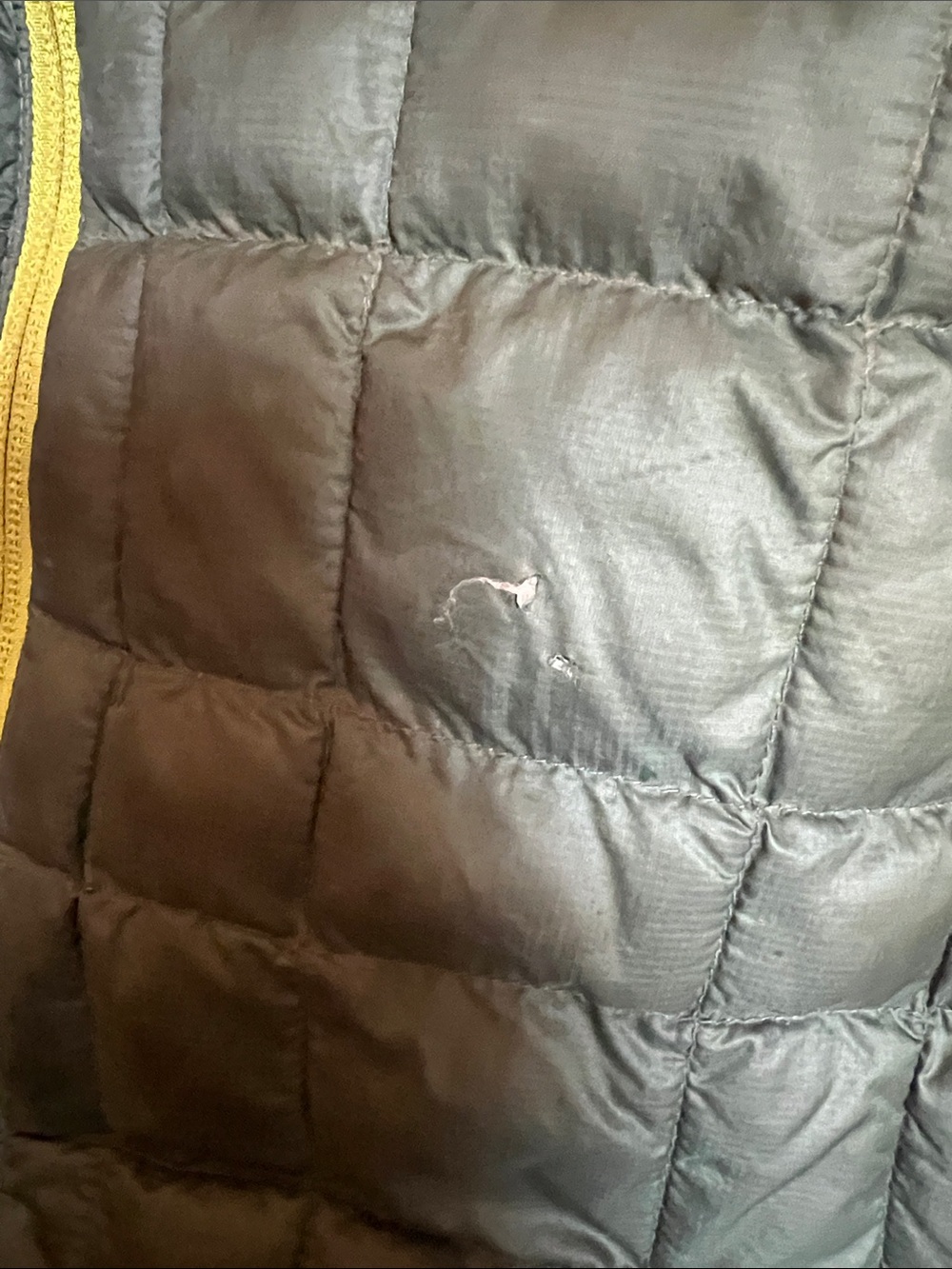 Marmot Dark Green Puffer Jacket with Lime Trim - Picture 7 of 9